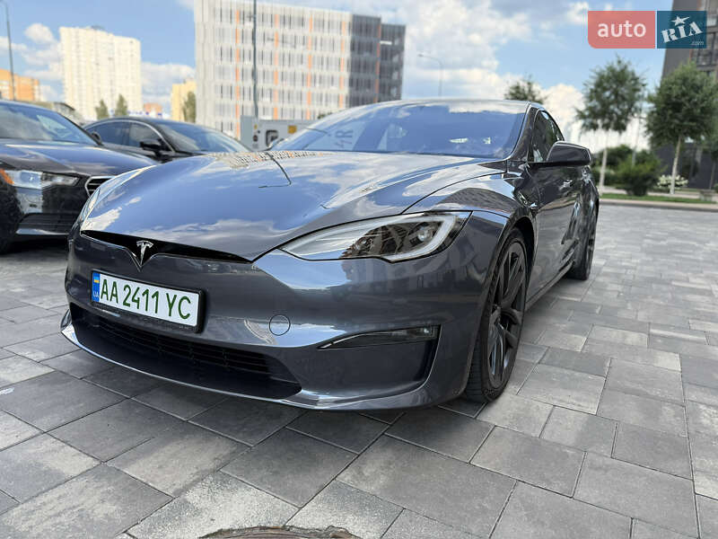 Лифтбек Tesla Model S 2023 в Киеве фото 3 Лифтбек Tesla Model S 2023 в Киеве