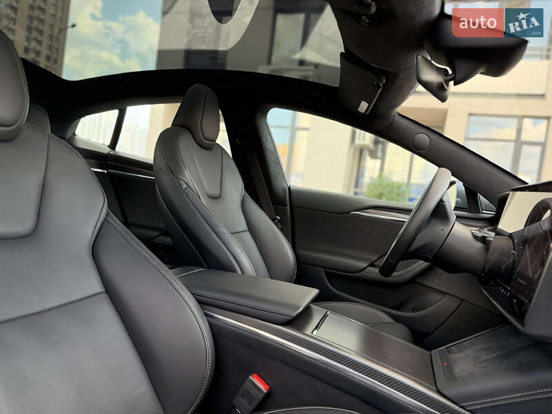 Лифтбек Tesla Model S 2023 в Киеве фото 10 Лифтбек Tesla Model S 2023 в Киеве