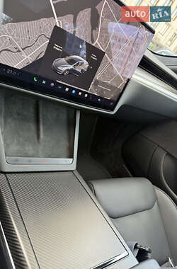 Лифтбек Tesla Model S 2023 в Киеве