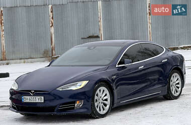 Ліфтбек Tesla Model S 2016 в Одесі