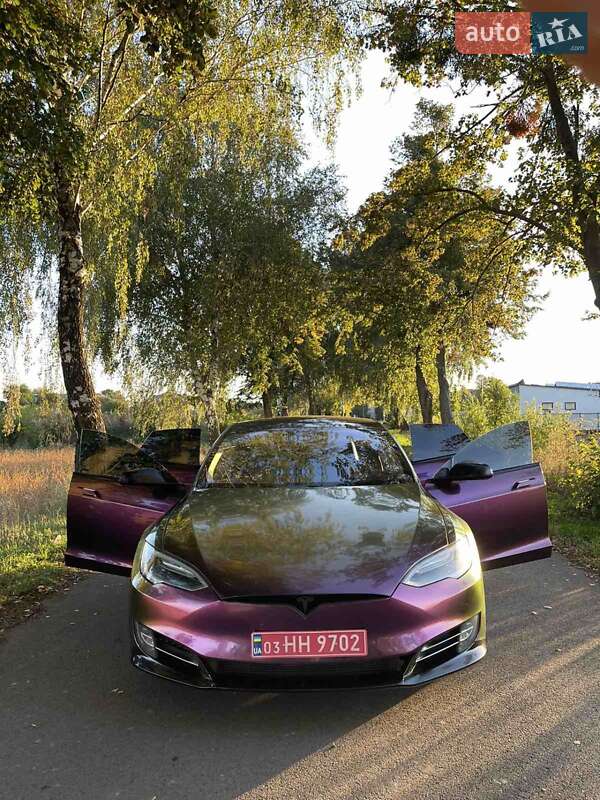 Лифтбек Tesla Model S 2016 в Луцке фото 3 Лифтбек Tesla Model S 2016 в Луцке