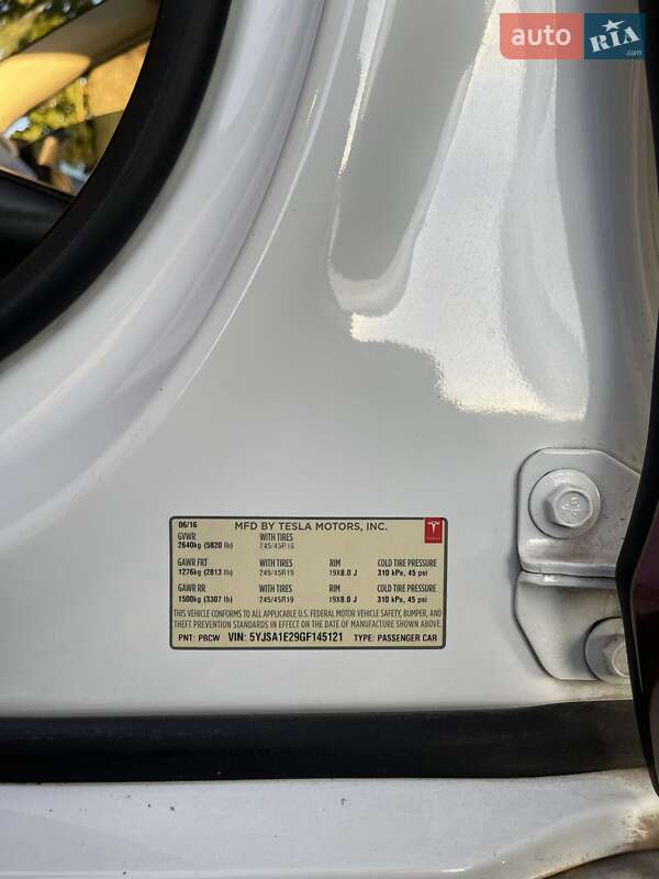 Лифтбек Tesla Model S 2016 в Луцке фото 8 Лифтбек Tesla Model S 2016 в Луцке