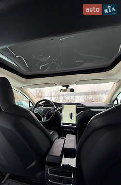Лифтбек Tesla Model S 2014 в Киеве
