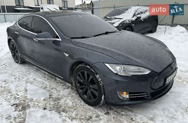 Ліфтбек Tesla Model S 2015 в Софіївській Борщагівці