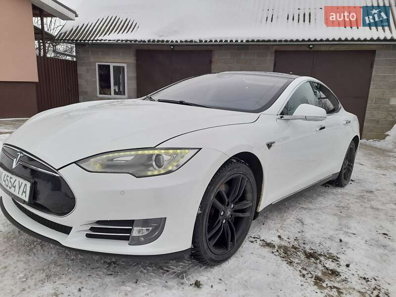Ліфтбек Tesla Model S 2014 в Рівному