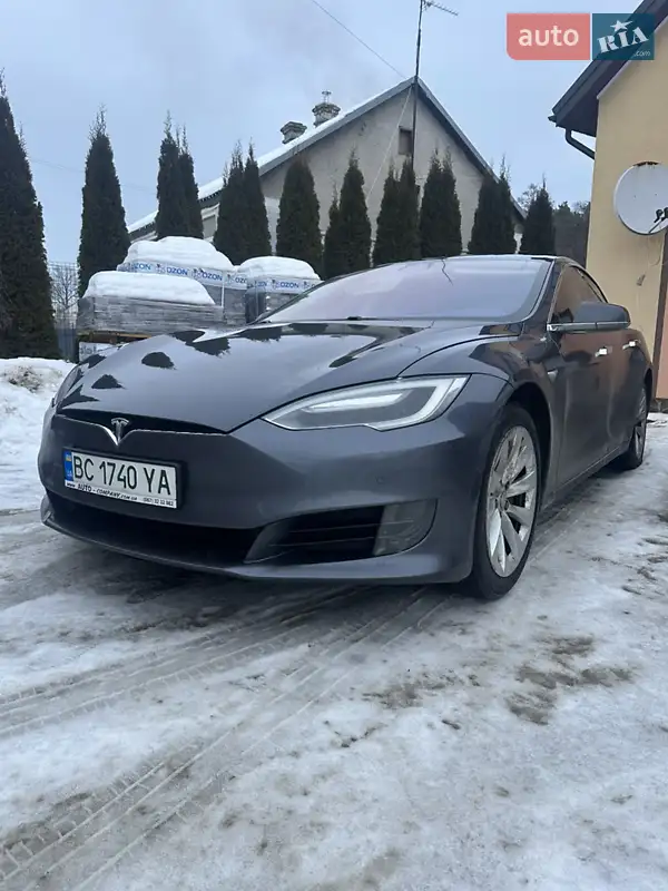 Tesla Model S 2017