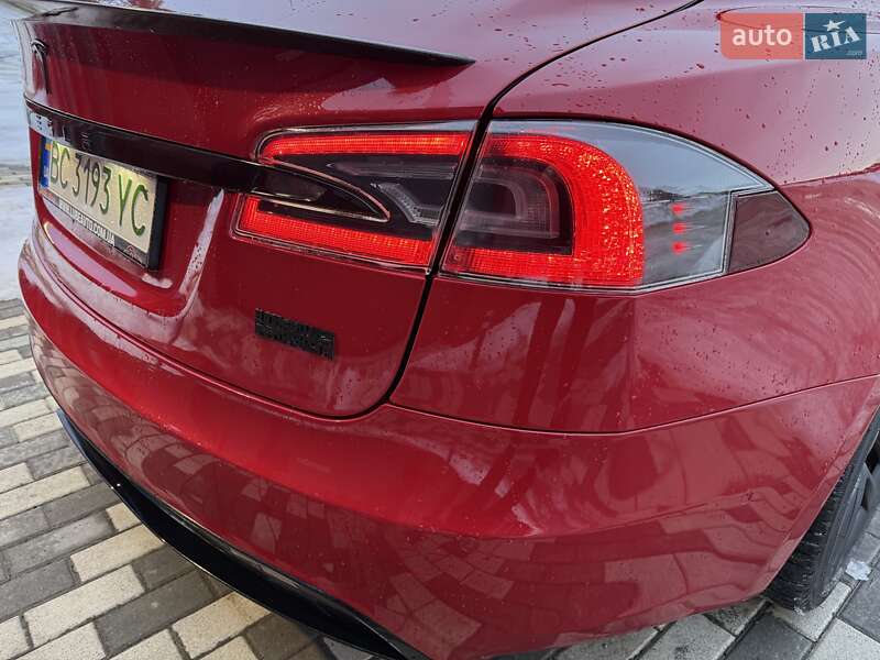 Ліфтбек Tesla Model S 2021 в Львові фото 29 Ліфтбек Tesla Model S 2021 в Львові