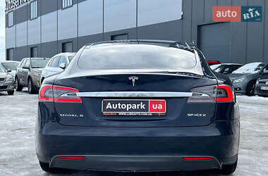 Лифтбек Tesla Model S 2014 в Львове