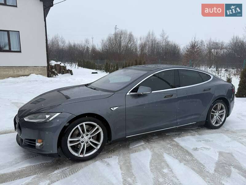 Ліфтбек Tesla Model S 2014 в Богородчанах