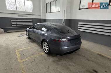 Лифтбек Tesla Model S 2022 в Ровно