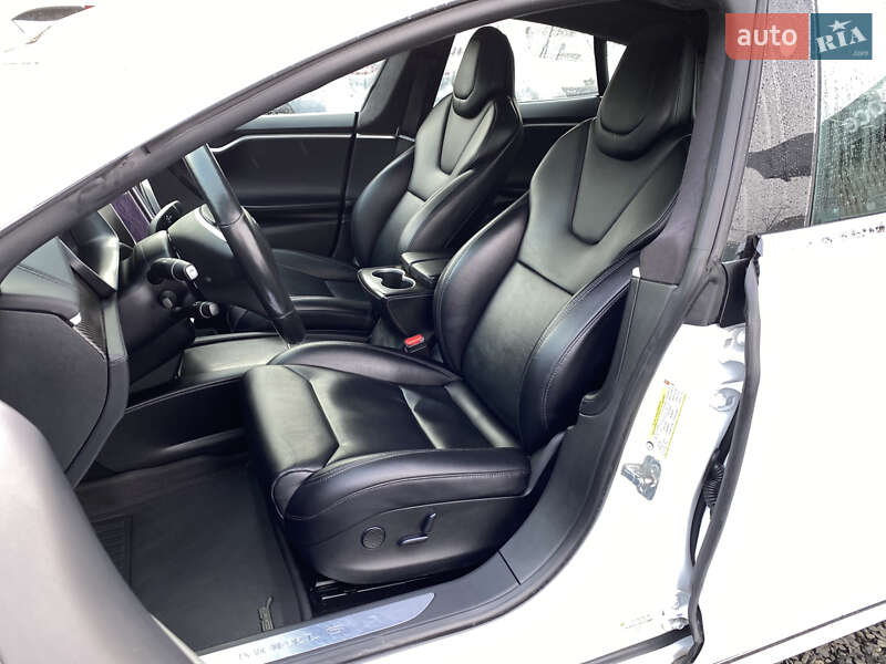 Ліфтбек Tesla Model S 2017 в Луцьку