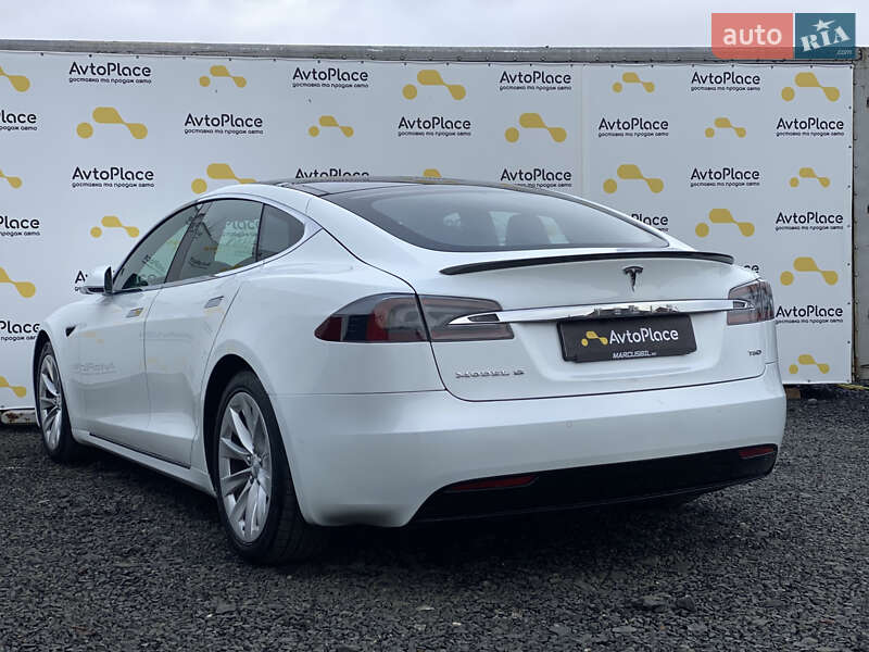 Ліфтбек Tesla Model S 2017 в Луцьку