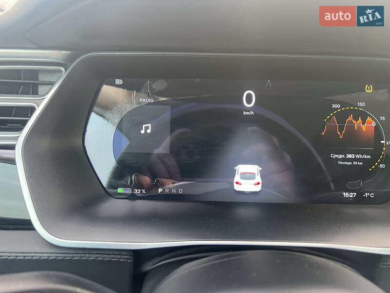 Ліфтбек Tesla Model S 2015 в Бродах