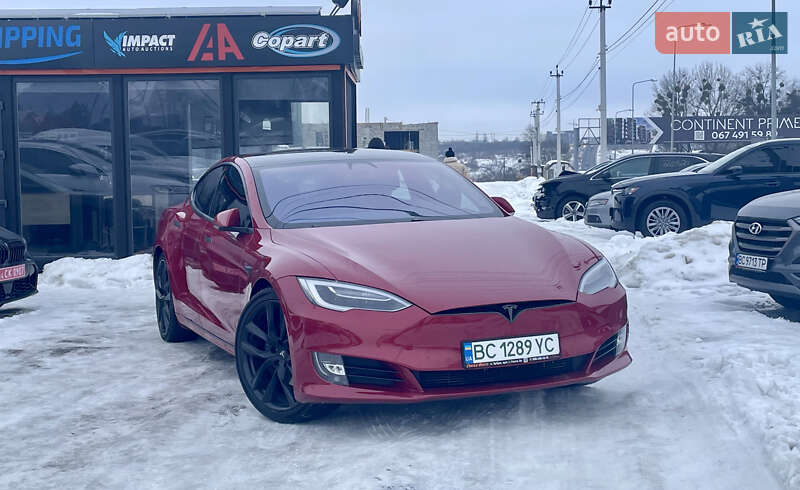 Ліфтбек Tesla Model S 2017 в Львові фото 17 Ліфтбек Tesla Model S 2017 в Львові