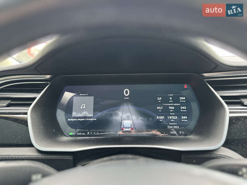 Ліфтбек Tesla Model S 2014 в Черкасах