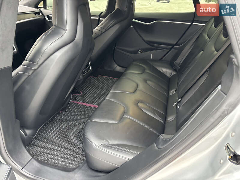 Лифтбек Tesla Model S 2015 в Львове фото 36 Лифтбек Tesla Model S 2015 в Львове