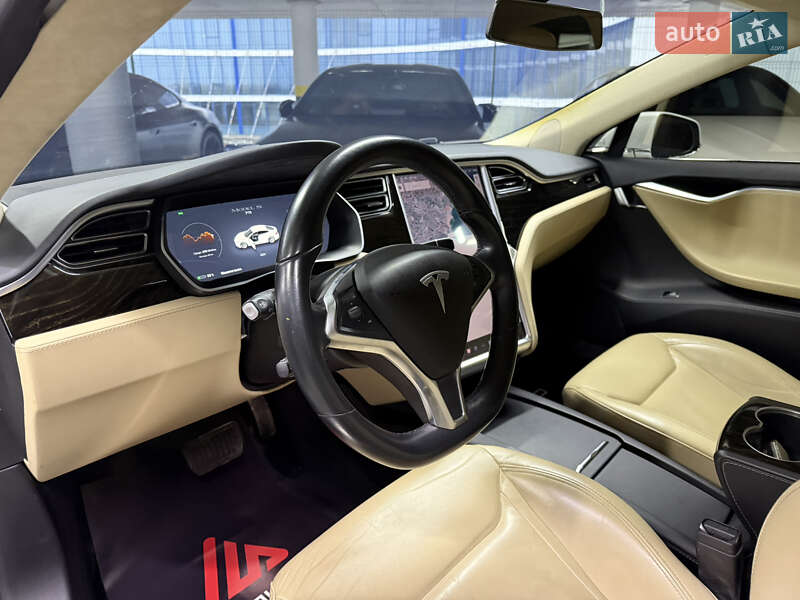 Лифтбек Tesla Model S 2016 в Одессе фото 22 Лифтбек Tesla Model S 2016 в Одессе