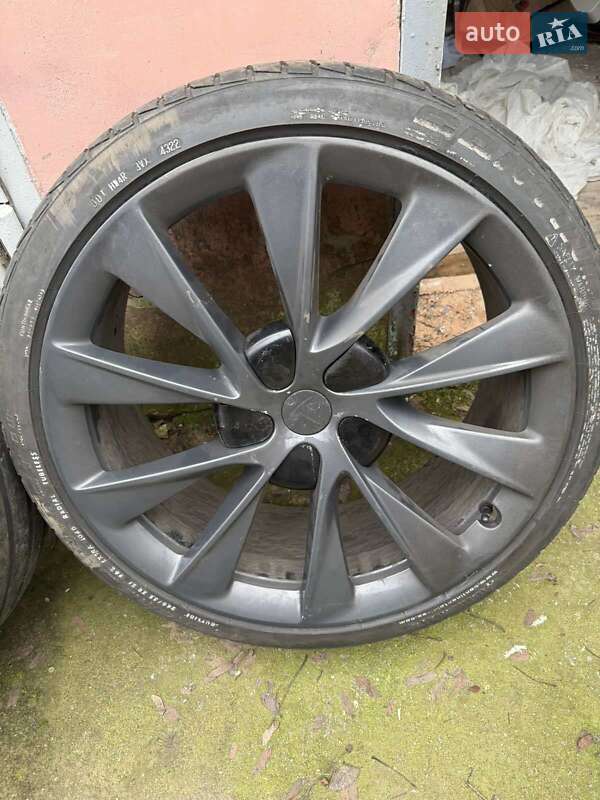 Лифтбек Tesla Model S 2018 в Днепре фото 56 Лифтбек Tesla Model S 2018 в Днепре