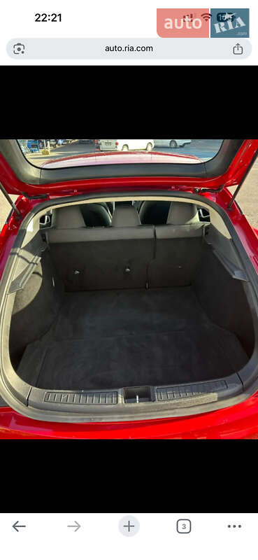 Ліфтбек Tesla Model S 2015 в Луцьку