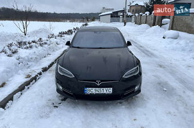 Ліфтбек Tesla Model S 2016 в Львові