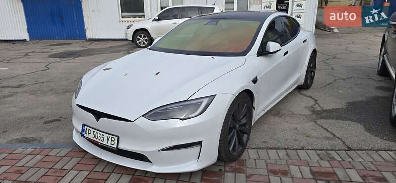 Лифтбек Tesla Model S 2021 в Запорожье