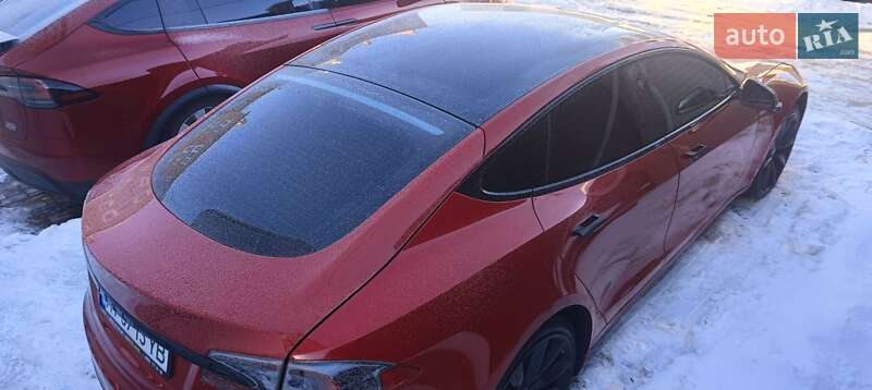 Лифтбек Tesla Model S 2021 в Киеве фото 4 Лифтбек Tesla Model S 2021 в Киеве