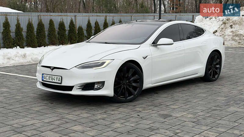 Лифтбек Tesla Model S 2017 в Луцке фото 3 Лифтбек Tesla Model S 2017 в Луцке