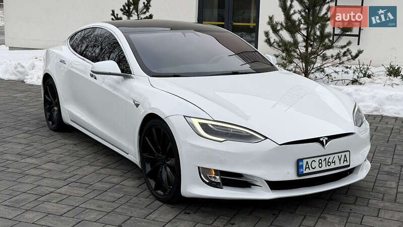 Лифтбек Tesla Model S 2017 в Луцке фото 32 Лифтбек Tesla Model S 2017 в Луцке