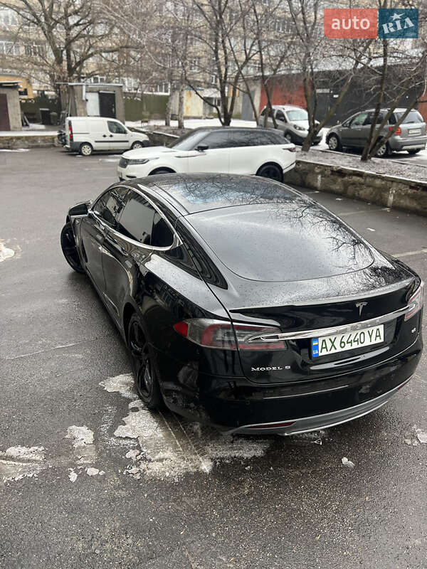 Ліфтбек Tesla Model S 2014 в Харкові фото 12 Ліфтбек Tesla Model S 2014 в Харкові