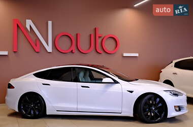 Ліфтбек Tesla Model S 2020 в Одесі