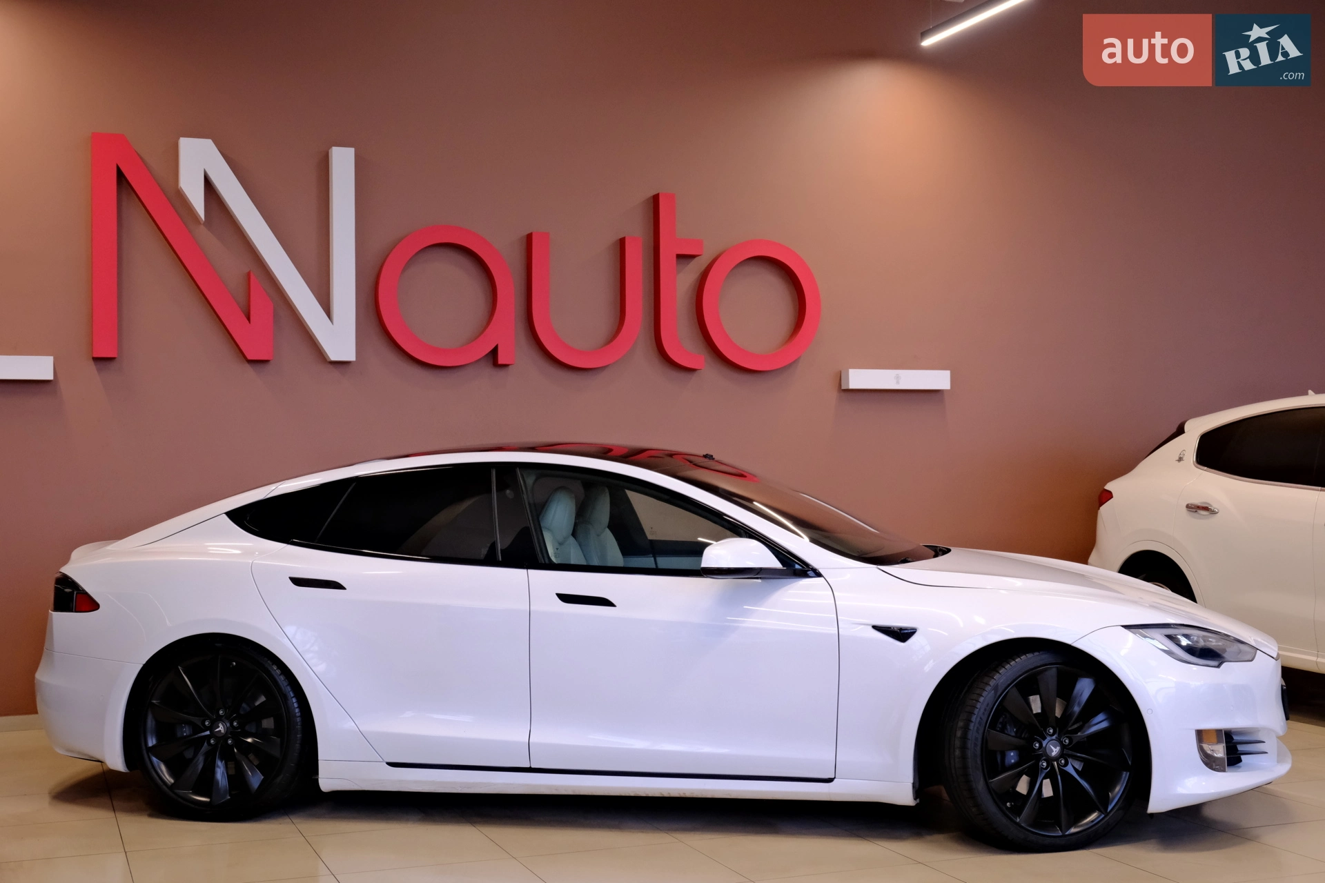 2020 Tesla Model S - мініатюра 8