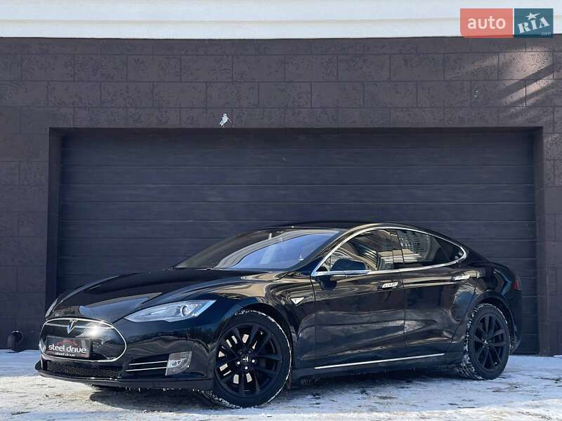 Ліфтбек Tesla Model S 2014 в Миколаєві