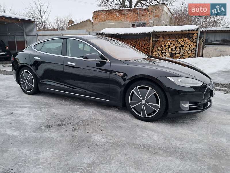 Ліфтбек Tesla Model S 2014 в Радехові
