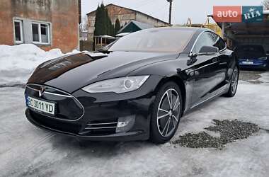Лифтбек Tesla Model S 2014 в Радехове