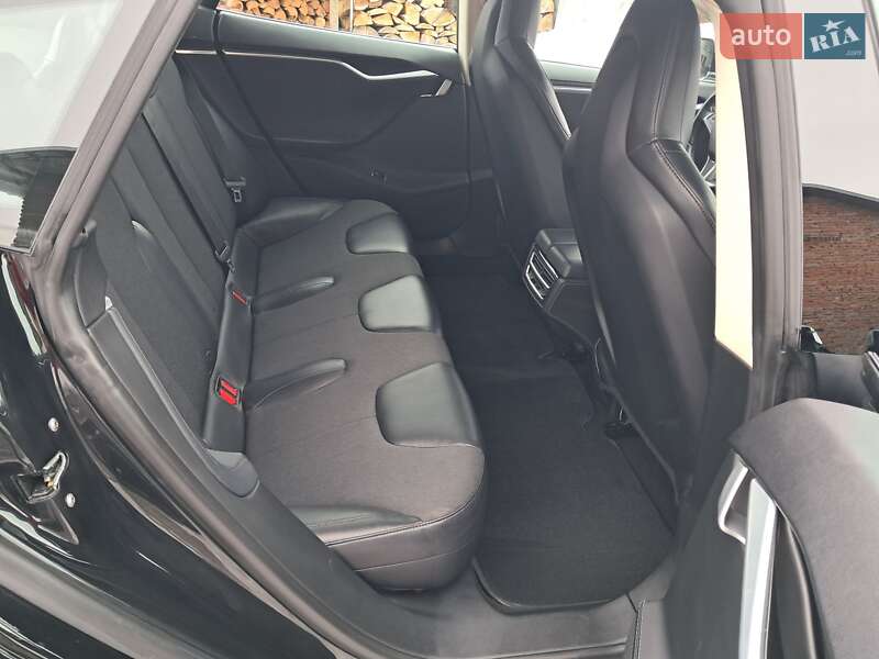 Ліфтбек Tesla Model S 2014 в Радехові