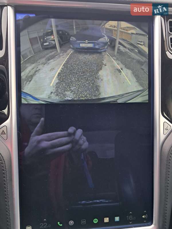 Ліфтбек Tesla Model S 2014 в Радехові