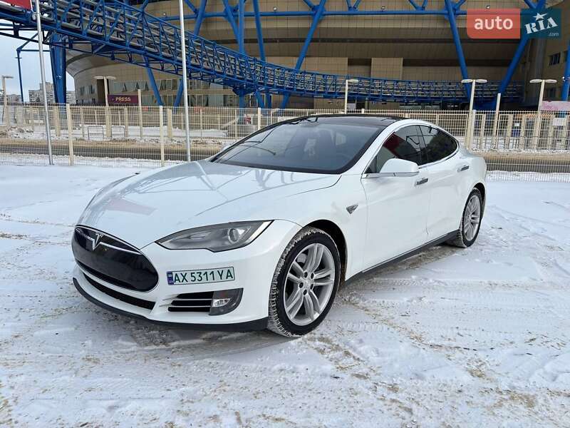 Лифтбек Tesla Model S 2013 в Харькове