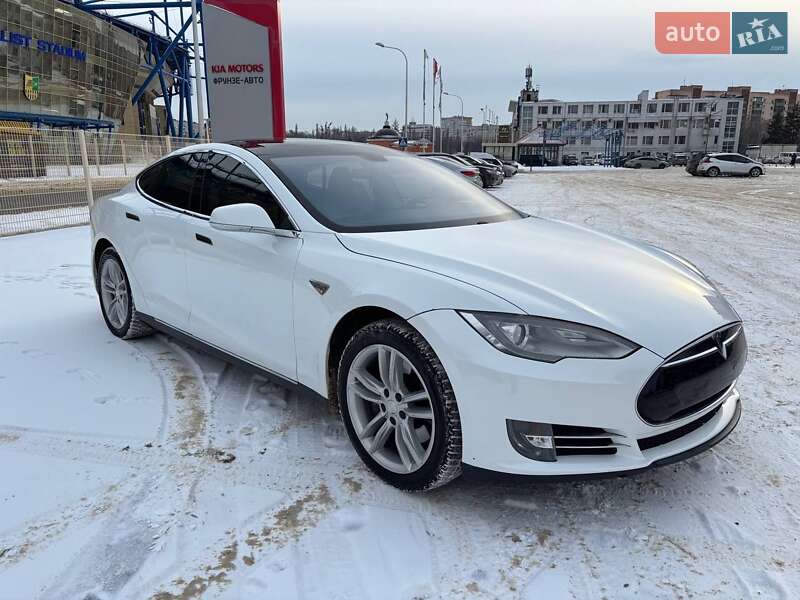Лифтбек Tesla Model S 2013 в Харькове