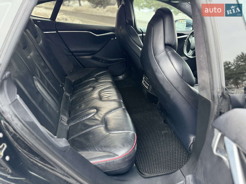 Лифтбек Tesla Model S 2013 в Ровно