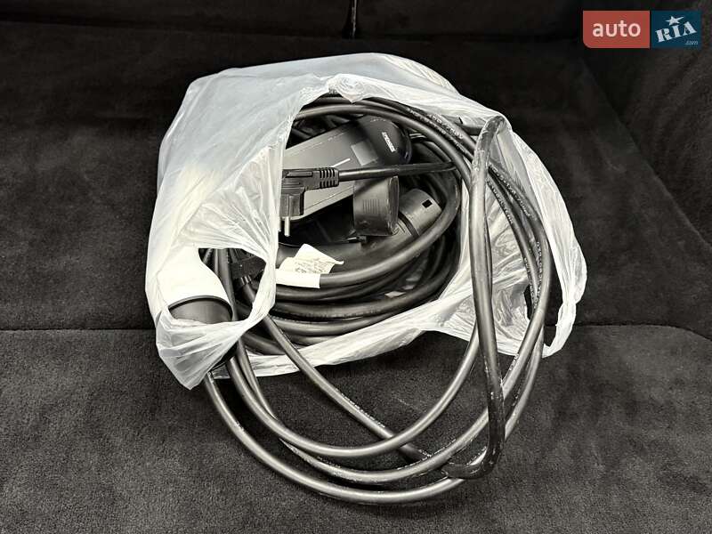 Ліфтбек Tesla Model S 2019 в Луцьку