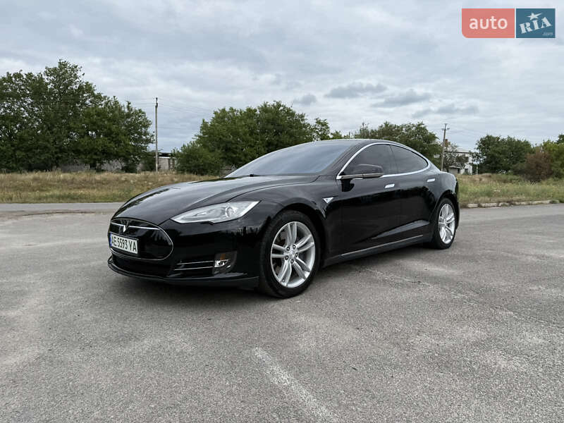 Лифтбек Tesla Model S 2013 в Новомосковске
