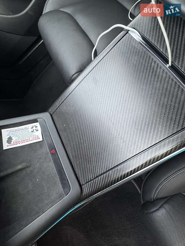 Лифтбек Tesla Model S 2021 в Одессе