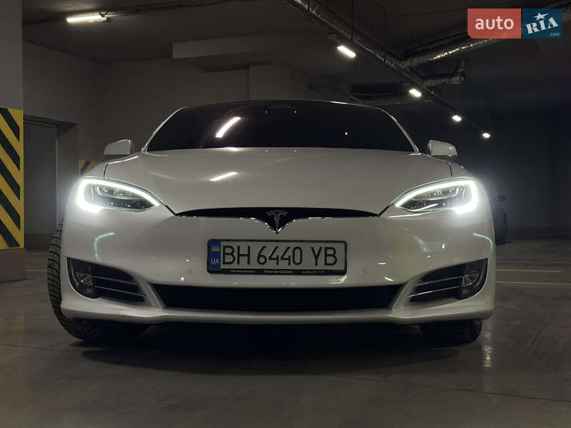 Ліфтбек Tesla Model S 2020 в Одесі фото 8 Ліфтбек Tesla Model S 2020 в Одесі
