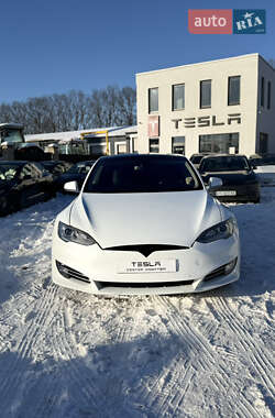 Ліфтбек Tesla Model S 2014 в Вінниці