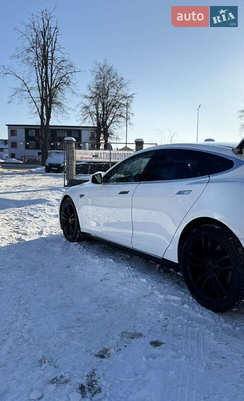 Ліфтбек Tesla Model S 2014 в Вінниці
