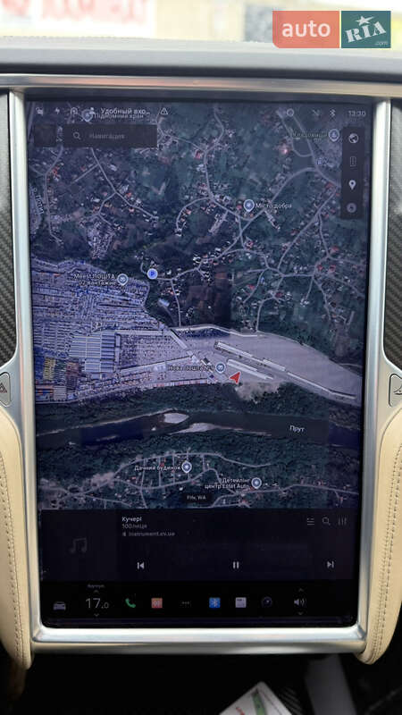 Ліфтбек Tesla Model S 2017 в Чернівцях