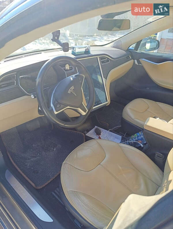Лифтбек Tesla Model S 2015 в Одессе фото 3 Лифтбек Tesla Model S 2015 в Одессе