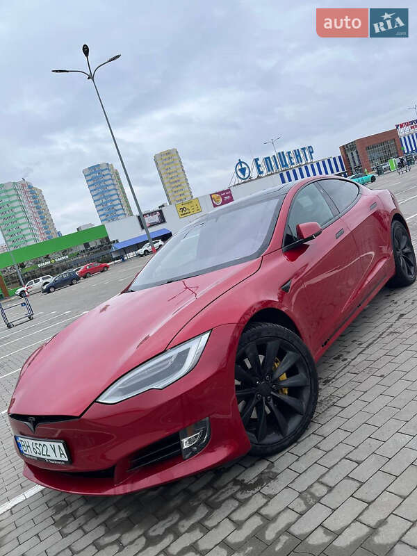 Tesla Model S 2018