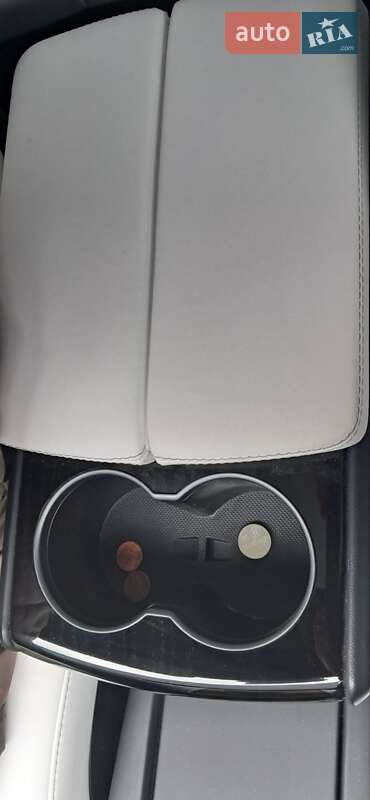 Ліфтбек Tesla Model S 2019 в Львові фото 64 Ліфтбек Tesla Model S 2019 в Львові