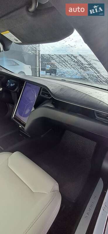 Ліфтбек Tesla Model S 2019 в Львові фото 25 Ліфтбек Tesla Model S 2019 в Львові